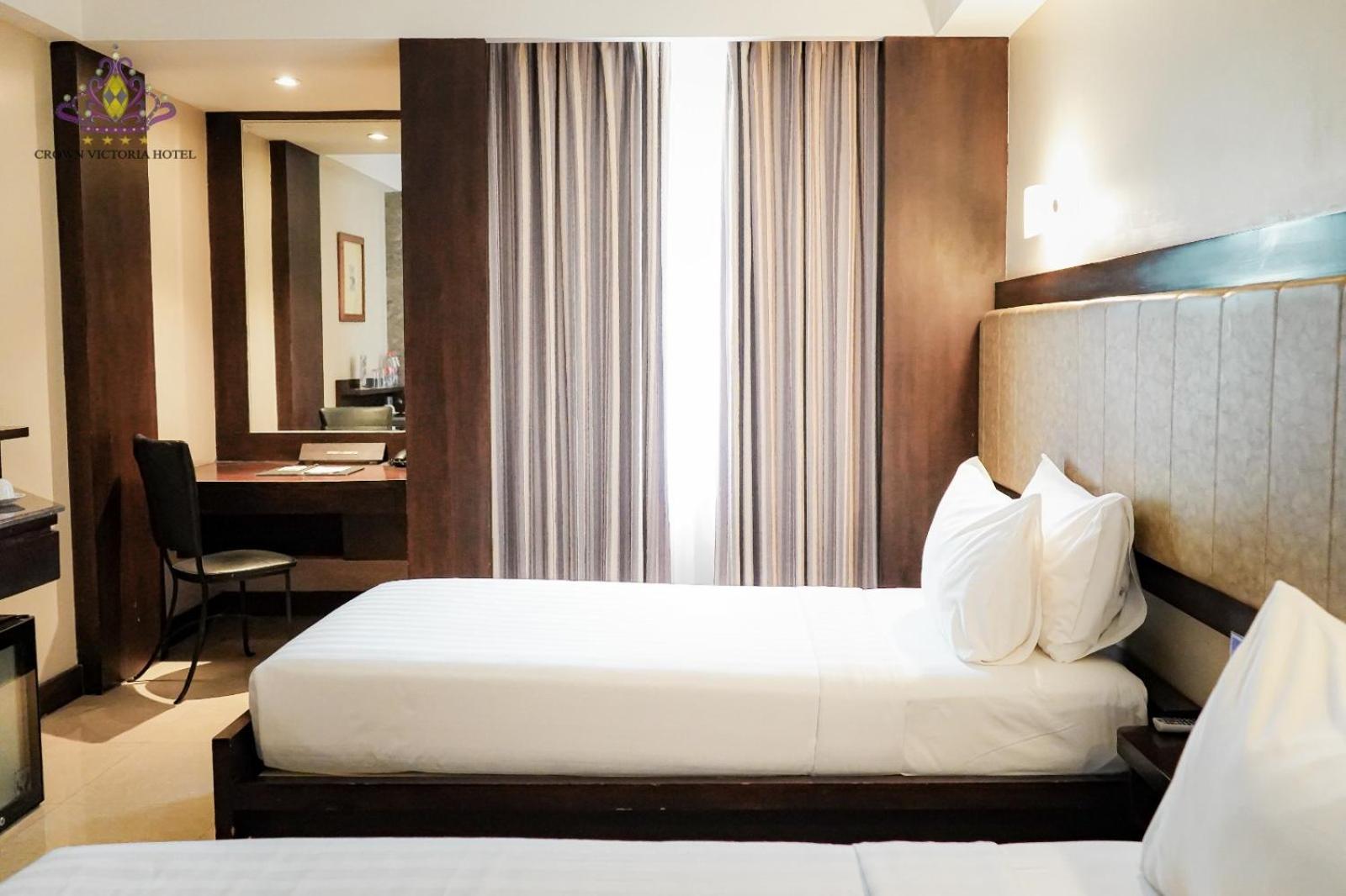 Crown Victoria Hotel Tulungagung Eksteriør billede