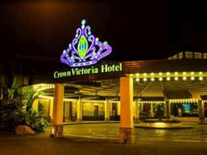 Crown Victoria Hotel Tulungagung Eksteriør billede